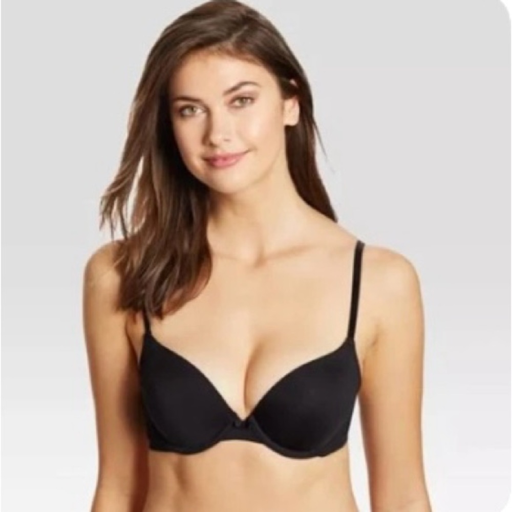 MaidenForm Women’s Black Underwire Bra Size 40D